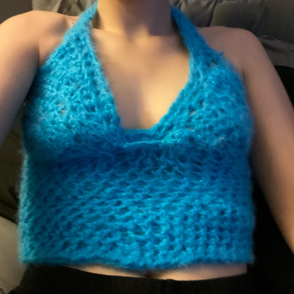 cropped knitted shirts can make any design any style even long sleeve sweaters